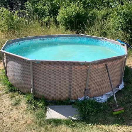 Tiny House - V Rezi U Prahy Apartment