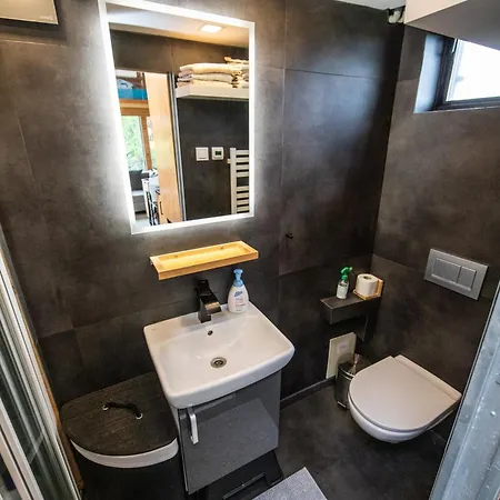 Apartment Tiny House - V Rezi U Prahy Husinec (Prague-East)