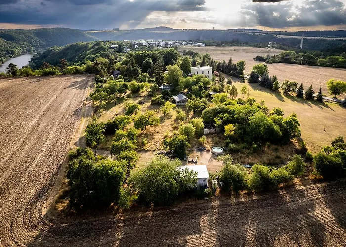 Tiny House - V Rezi U Prahy Lägenhet